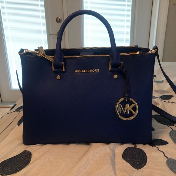 Authentic Michael Kors purse - Picture 1 of 4